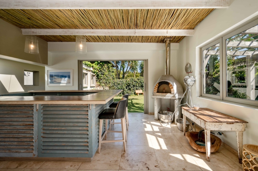 5 Bedroom Property for Sale in Keurbooms River Western Cape